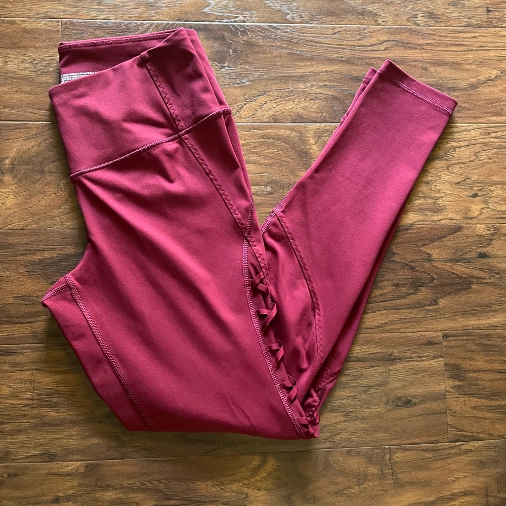 EUC Knockout by Victoria’s Secret Leggings - Burgundy - Sz Medium